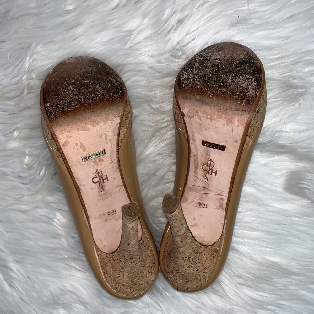 💜Patent leather Beige Peep Toe Cole Haan Heels💜 - Picture 5 of 7